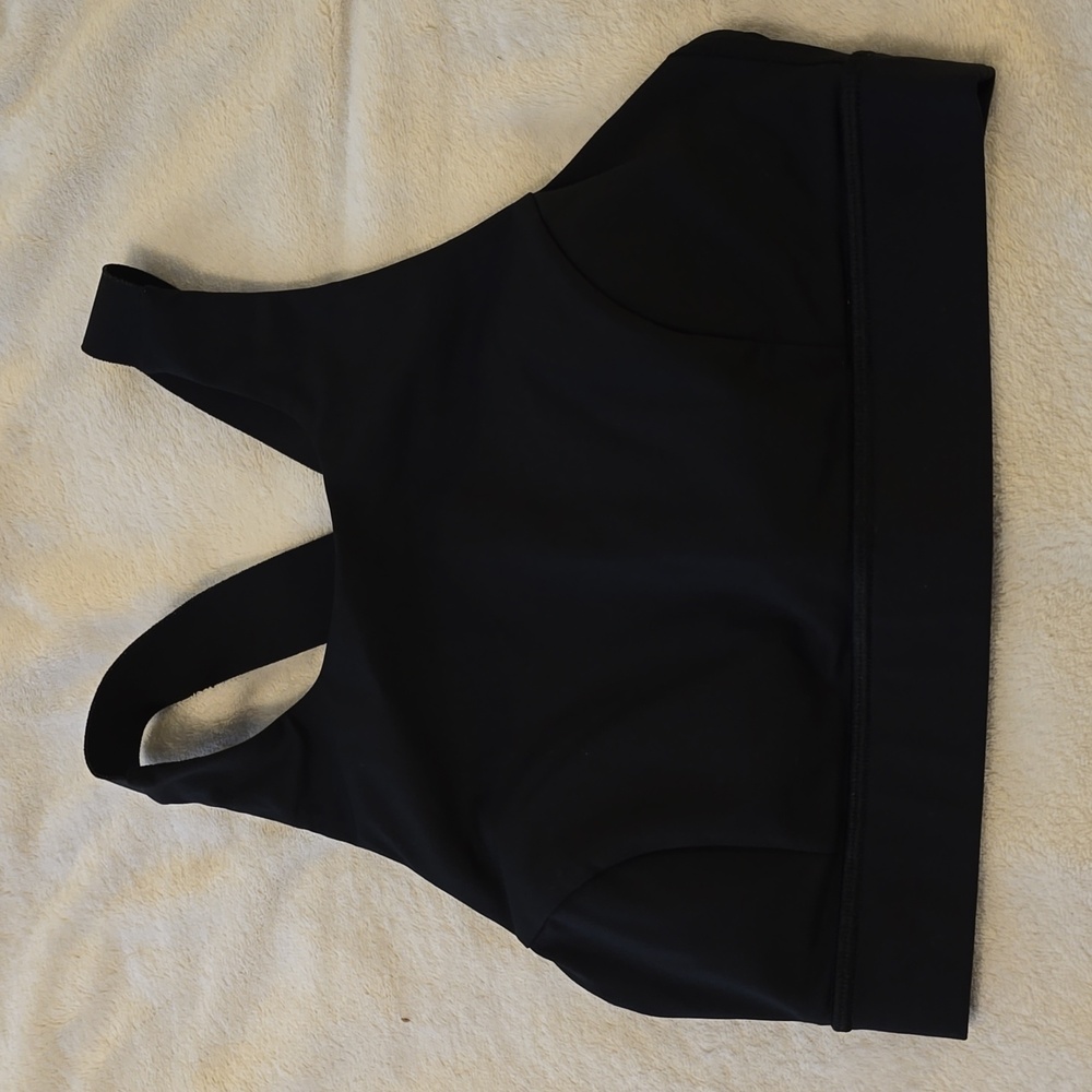 Lululemon sport bra